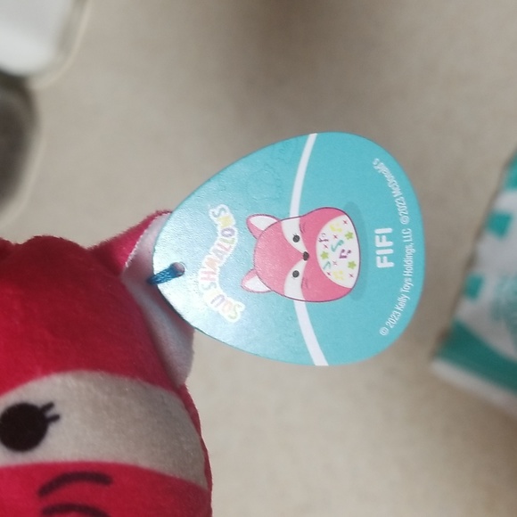 Squishmallows Fifi (McDonald's 2023 Exclusive) - Picture 4 of 6